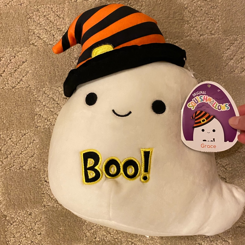 8-inch Squishmallow, Grace